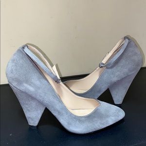 Gray Aldo heels size 8.5
